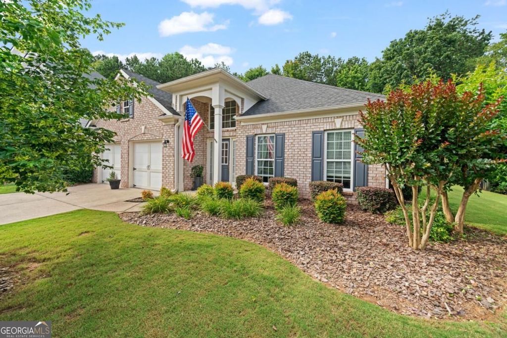 5623 Lancashire Lane, Cumming, GA 30041 — photo 2