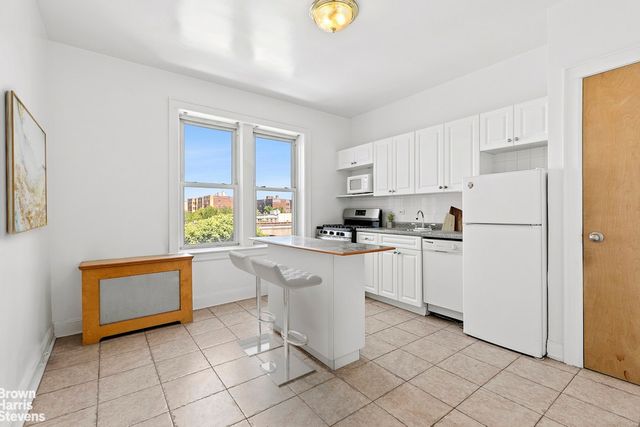 4514 43rd St Apt 4D, New York City, NY 11104