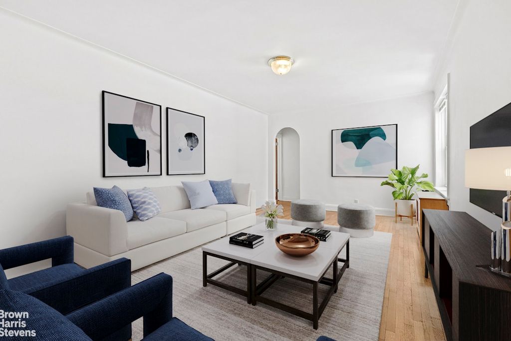 4514 43rd St Apt 4D, New York City, NY 11104