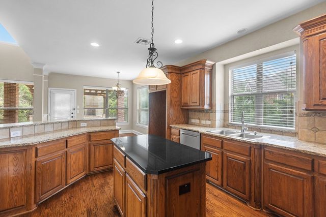 4004 Hook Bill Drive, Mckinney, TX 75072