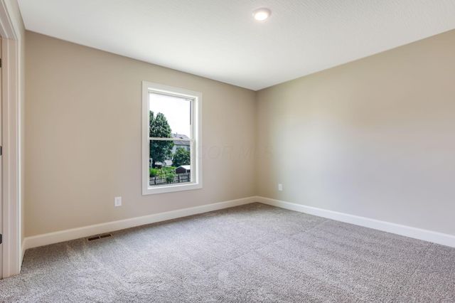 9007 Columbia Road SW, Pataskala, OH 43062