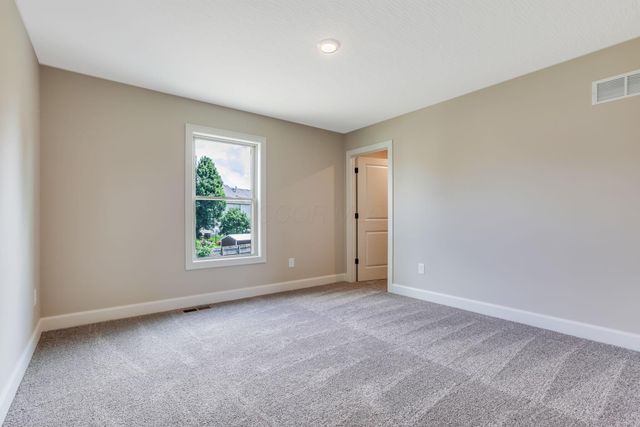 9007 Columbia Road SW, Pataskala, OH 43062