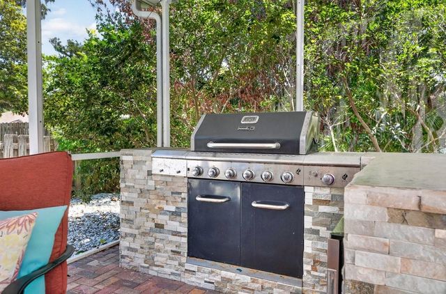 941 GEORGE HECKER DRIVE, South Daytona, FL 32119