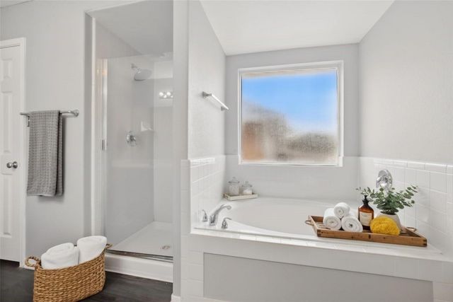 1193 Stallion Ridge, Alvin, TX 77511