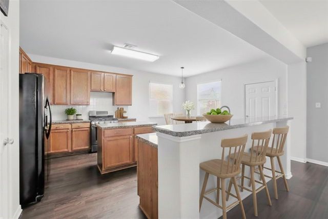 1193 Stallion Ridge, Alvin, TX 77511