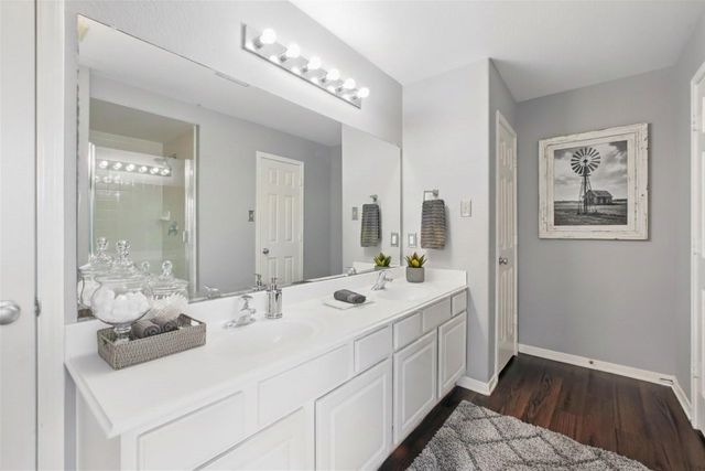 1193 Stallion Ridge, Alvin, TX 77511