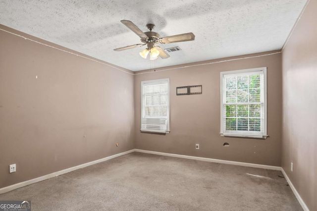 889 Lakeview Road, Grayson, GA 30017