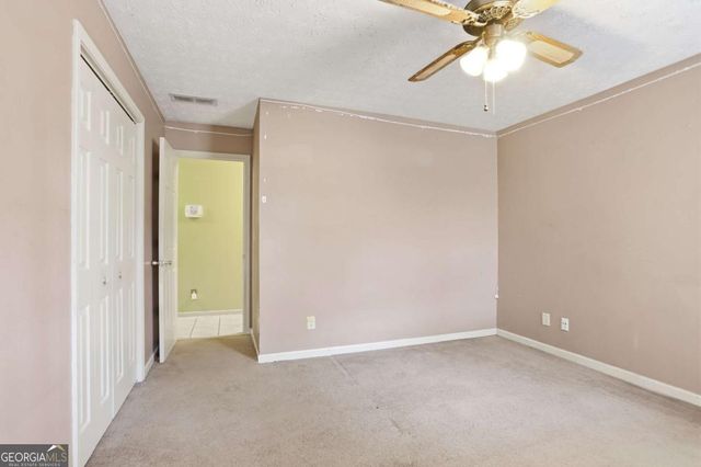 889 Lakeview Road, Grayson, GA 30017