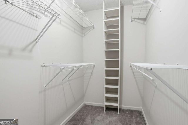 889 Lakeview Road, Grayson, GA 30017