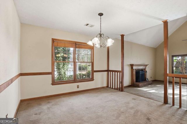 889 Lakeview Road, Grayson, GA 30017