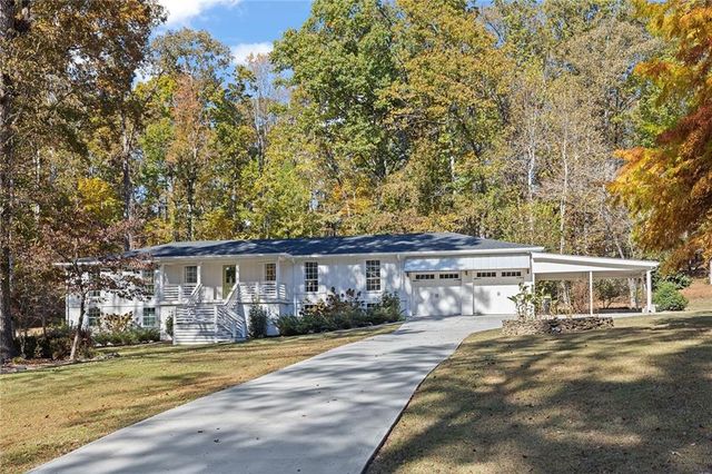 12005 Hamilton Road, Chattahoochee Hills, GA 30268