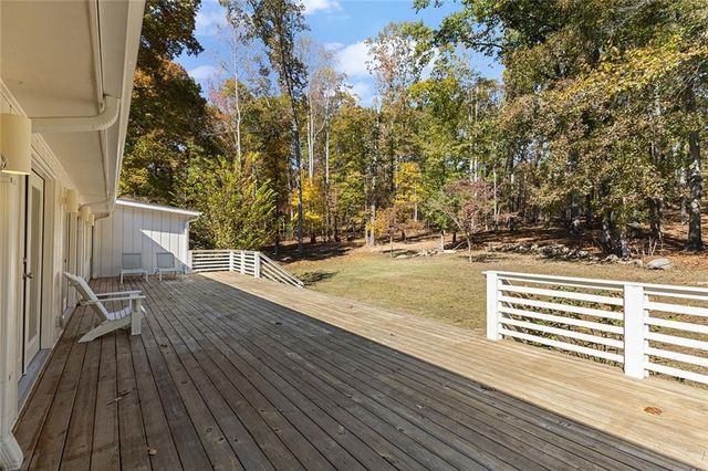 12005 Hamilton Road, Chattahoochee Hills, GA 30268