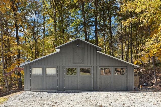 12005 Hamilton Road, Chattahoochee Hills, GA 30268