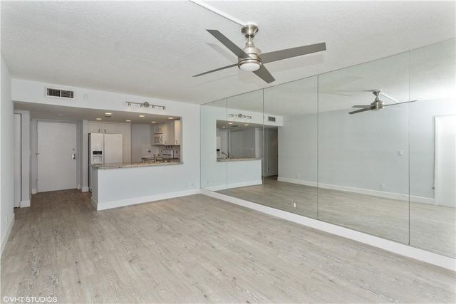 1000 RIVER REACH Drive 123, Fort Lauderdale, FL 33315