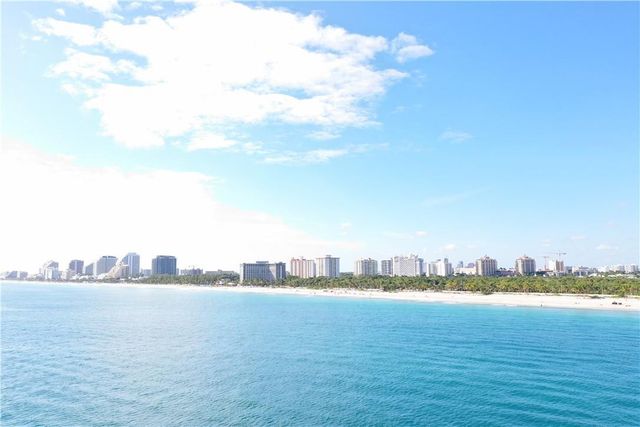 1000 RIVER REACH Drive 123, Fort Lauderdale, FL 33315