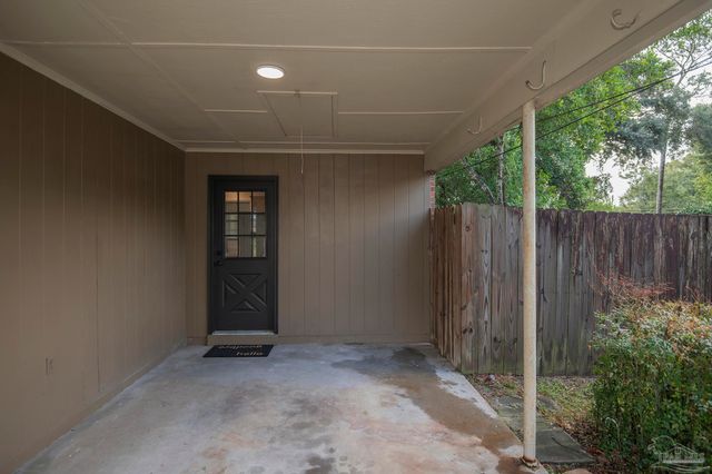 6110 Angelina Rd, Pensacola, FL 32504