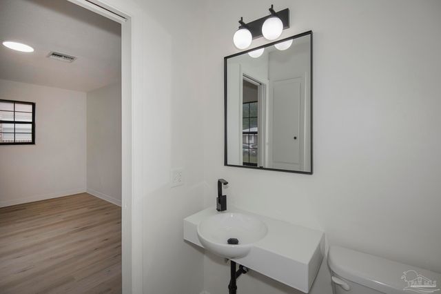 6110 Angelina Rd, Pensacola, FL 32504