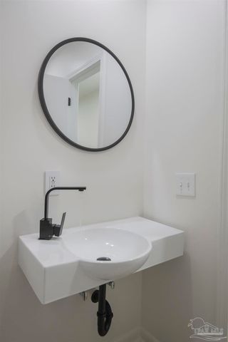 6110 Angelina Rd, Pensacola, FL 32504