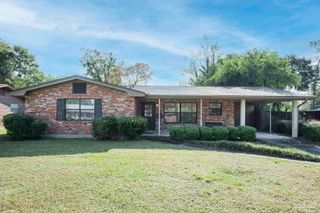 6110 Angelina Rd, Pensacola, FL 32504