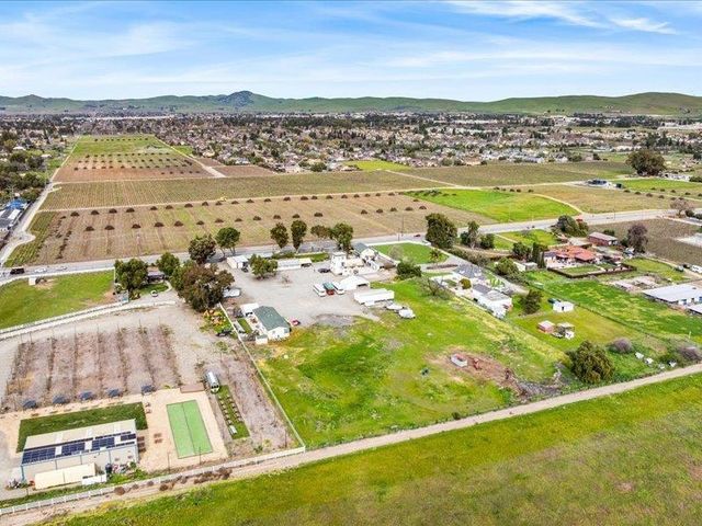 5143 5143 Tesla Rd, Livermore, CA 94550