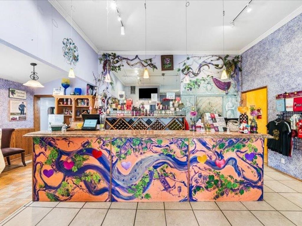 Image 11 of property listing at 5143 5143 Tesla Rd, Livermore, CA 94550