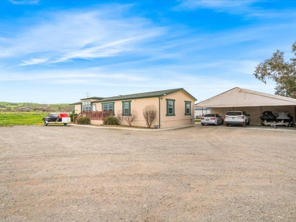 Image 22 of property listing at 5143 5143 Tesla Rd, Livermore, CA 94550