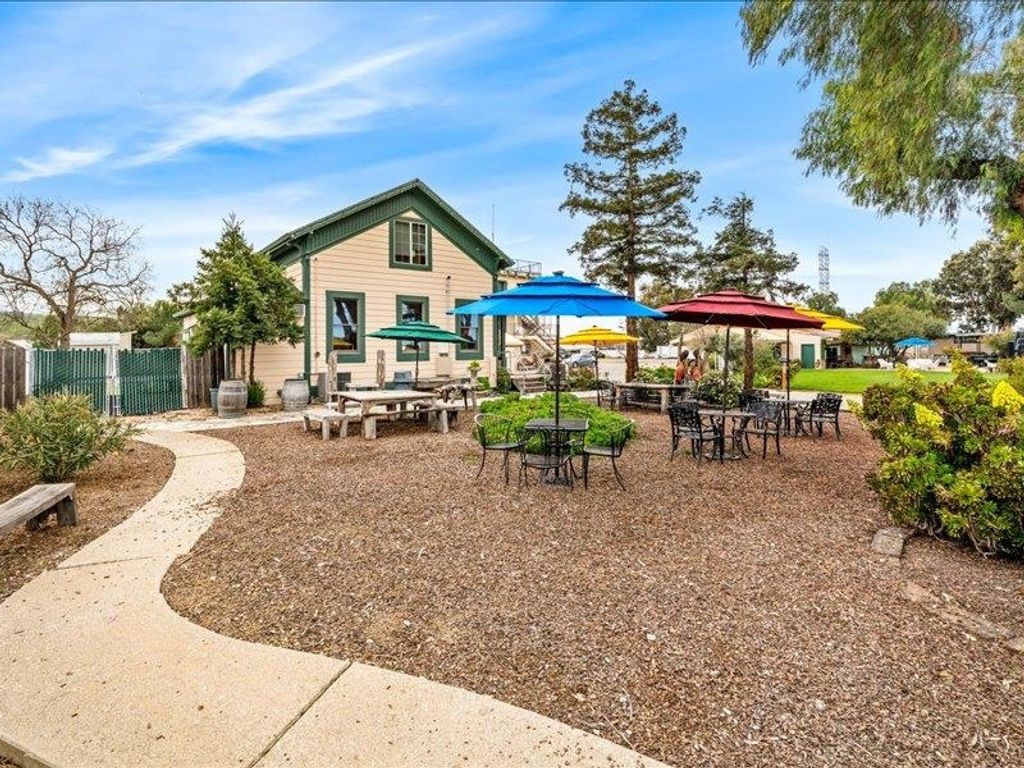 Image 29 of property listing at 5143 5143 Tesla Rd, Livermore, CA 94550