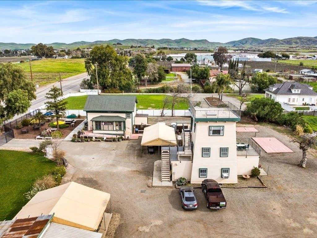 Image 41 of property listing at 5143 5143 Tesla Rd, Livermore, CA 94550