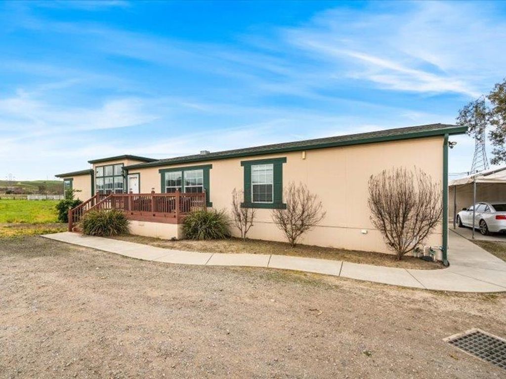 Image 7 of property listing at 5143 5143 Tesla Rd, Livermore, CA 94550