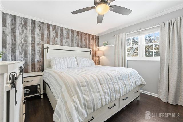 17 Clembil Court, Hopelawn, NJ 08861