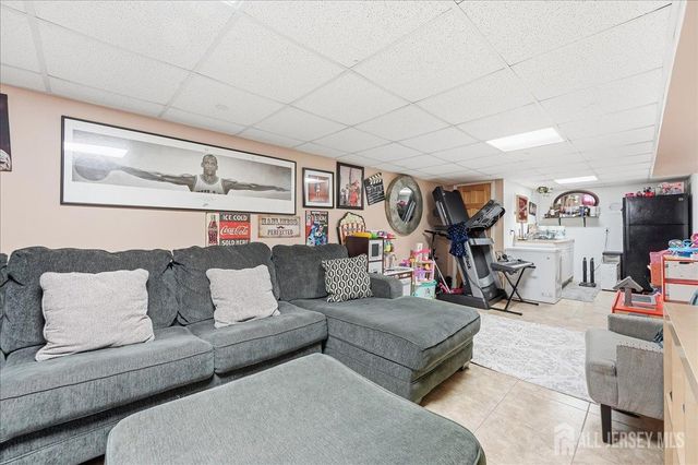 17 Clembil Court, Hopelawn, NJ 08861