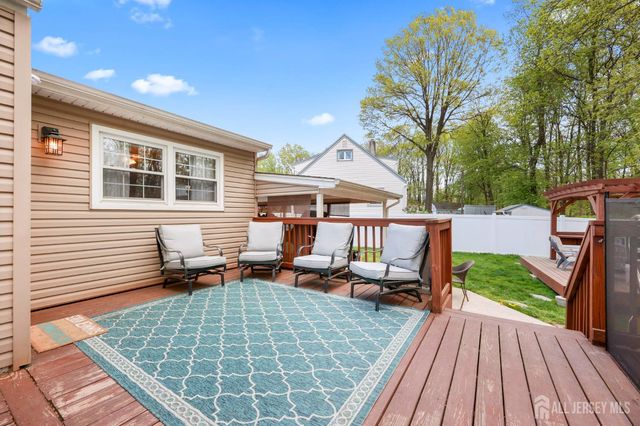 17 Clembil Court, Hopelawn, NJ 08861