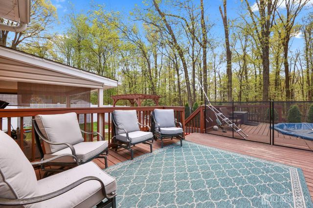 17 Clembil Court, Hopelawn, NJ 08861