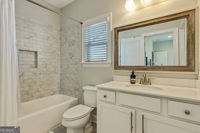 516 flyingbolt Run, Canton, GA 30115