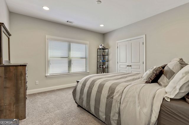 516 flyingbolt Run, Canton, GA 30115
