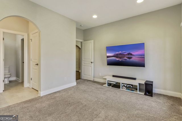 516 flyingbolt Run, Canton, GA 30115