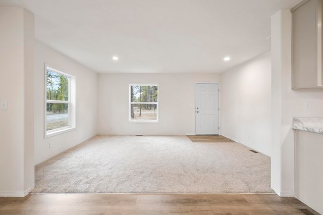 52702 Oak Drive, La Pine, OR 97739