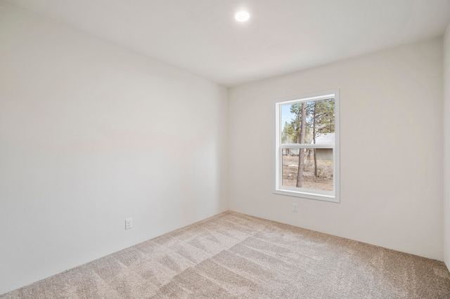 52702 Oak Drive, La Pine, OR 97739