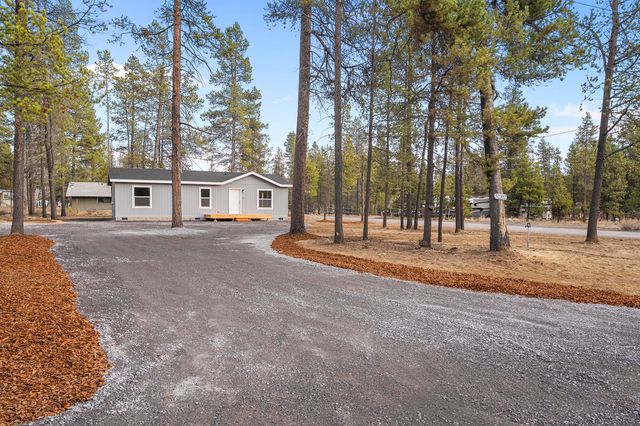 52702 Oak Drive, La Pine, OR 97739