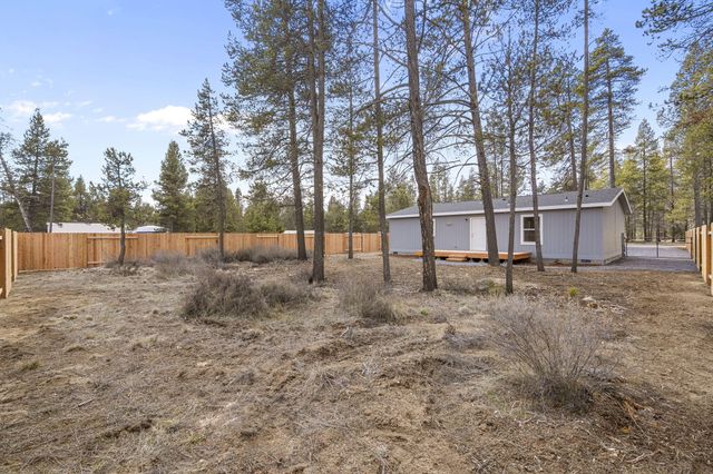52702 Oak Drive, La Pine, OR 97739