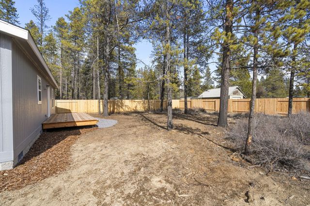 52702 Oak Drive, La Pine, OR 97739