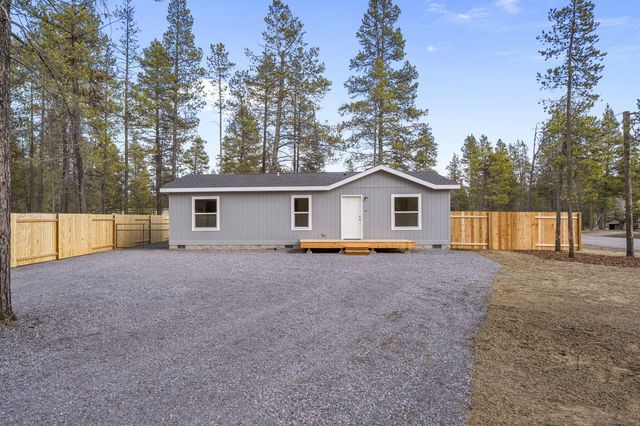 52702 Oak Drive, La Pine, OR 97739
