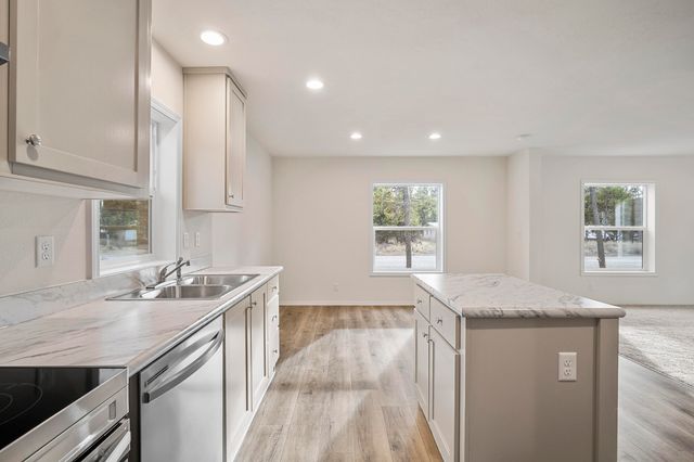 52702 Oak Drive, La Pine, OR 97739