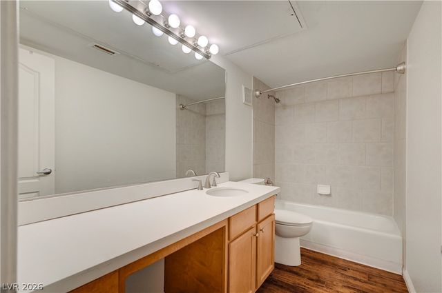 650 Oakmont Avenue 2113, Las Vegas, NV 89109