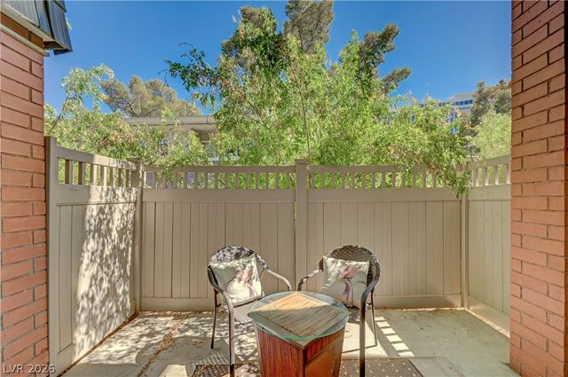 650 Oakmont Avenue 2113, Las Vegas, NV 89109