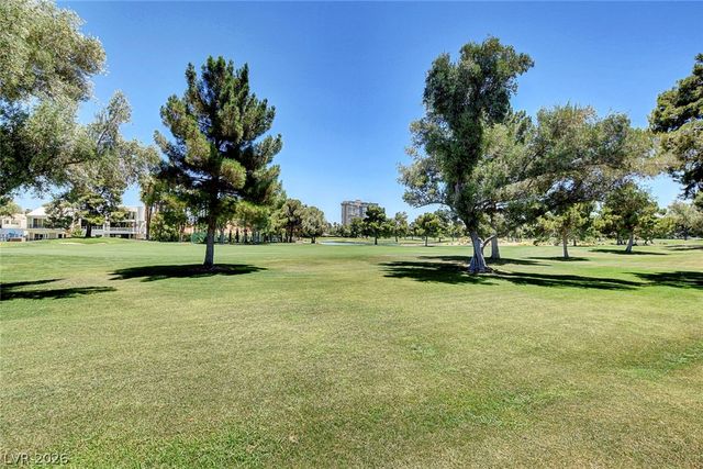 650 Oakmont Avenue 2113, Las Vegas, NV 89109