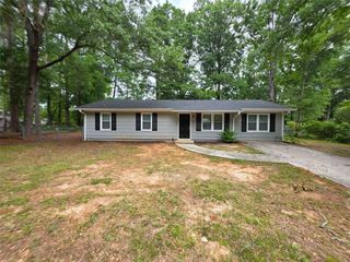450 Glenwood Dr, Monroe, GA 30655