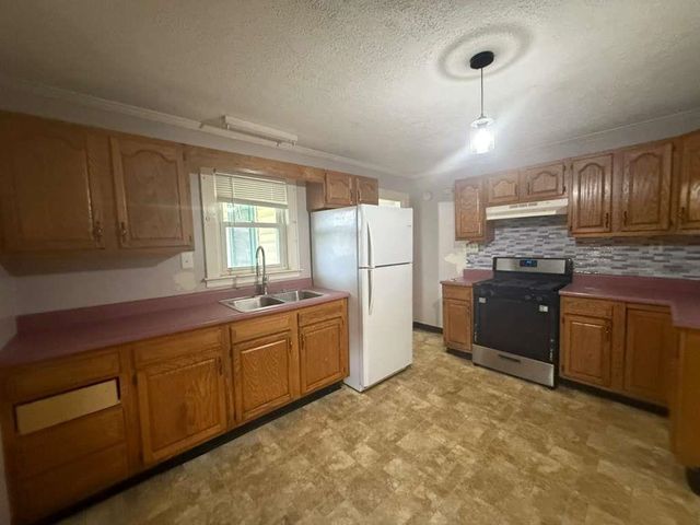 270 Illinois Street, Huntington, WV 25704