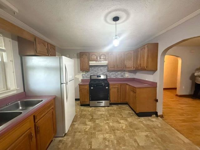 270 Illinois Street, Huntington, WV 25704