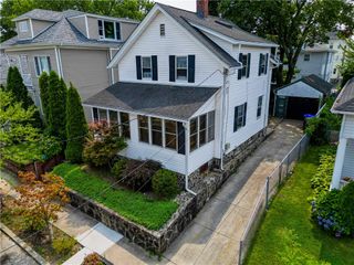 90 Toronto Avenue, Providence, RI 02905